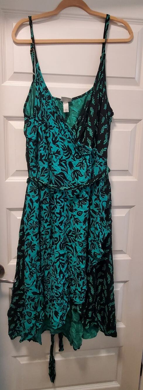 Ava&Viv Green and Black dress size 2x. A30